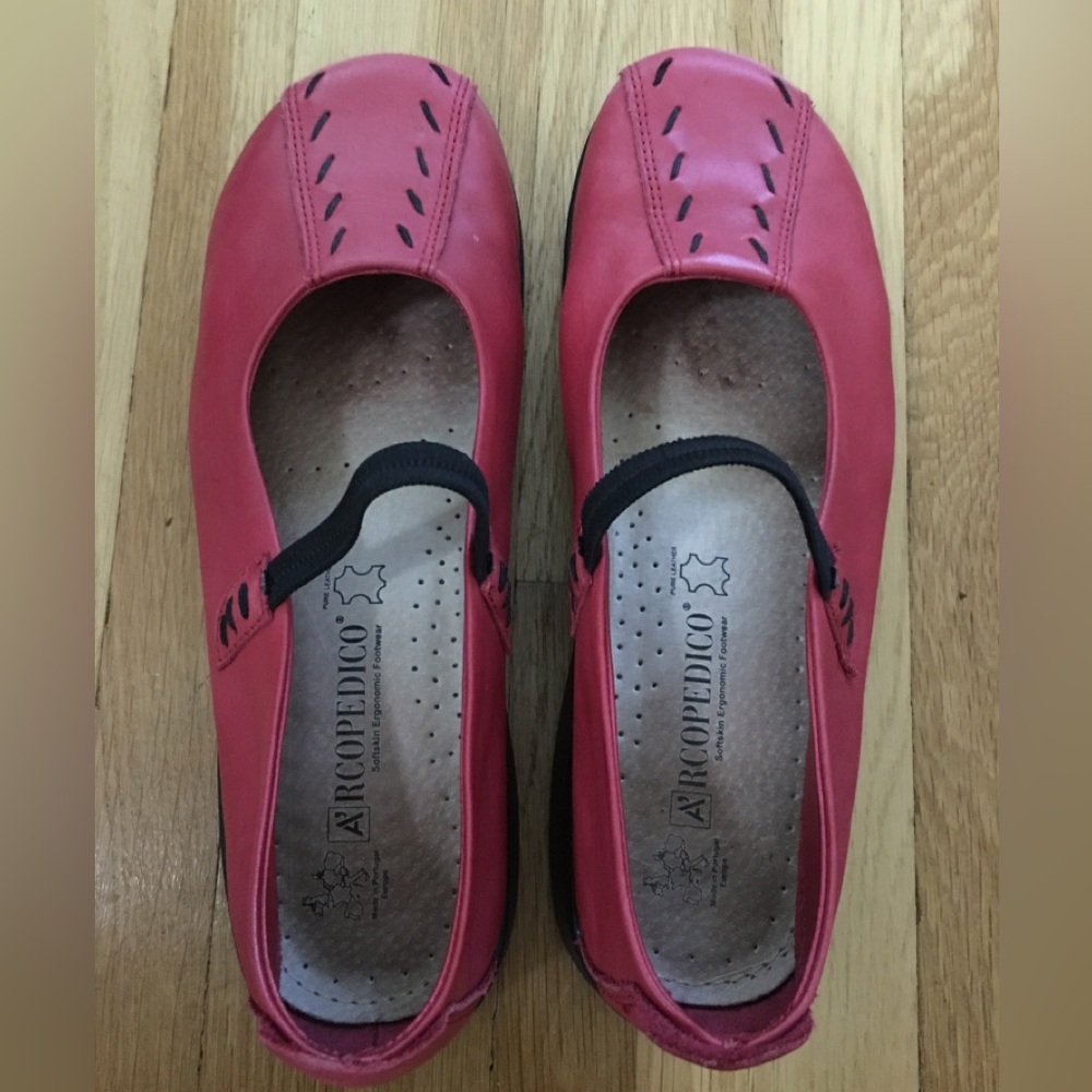 A’rcopedico Mary Jane Shoes